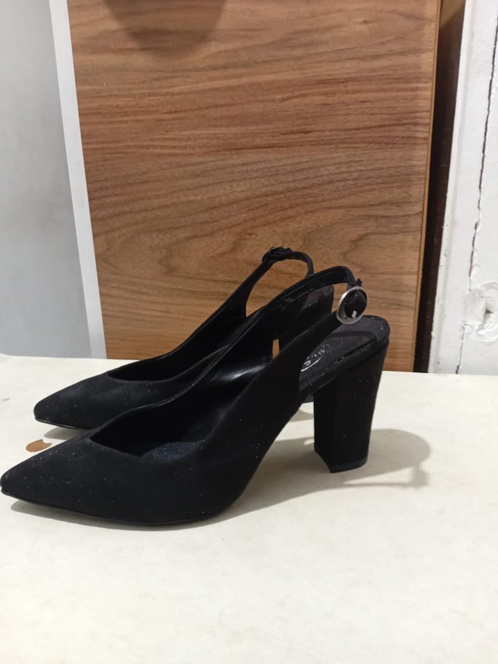 Diger Gri Yılan Desenli Tokalı Topuklu Kadın Ayakkabı - Görsel 4