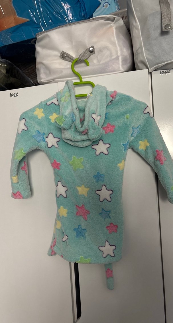Çocuklar için Yumuşak Yıldız Desenli Bornoz - Görsel 4
