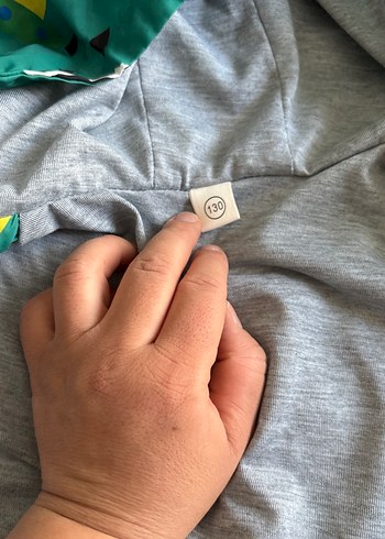 Renkli Baskılı Erkek Çocuk Kapüşonlu Yağmurluk - Görsel 5