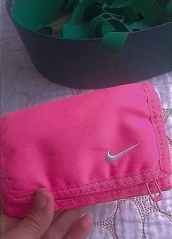 Nike üzdan