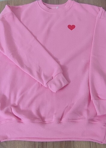 Pembe Kalp Baskılı Oversize Sweatshirt 