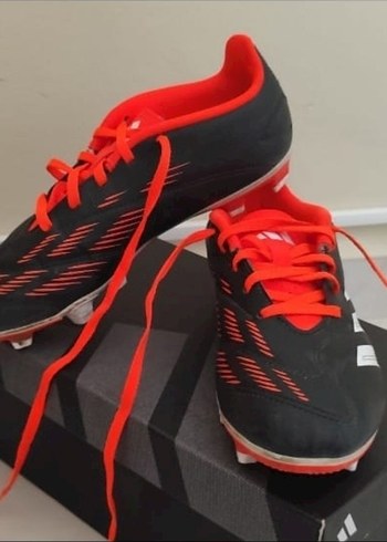 Adidas Predator Krampon