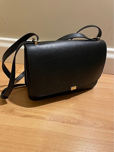 Siyah çanta Massimo Dutti