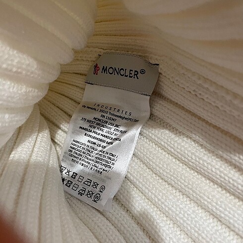 Moncler Bere / kadın