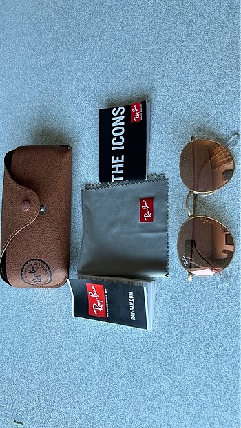 Ray-Ban Kadın Güneş Gözlüğü ve Inesta Kadın Güneş Gözlüğü