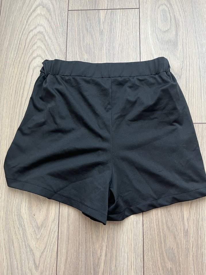 Düğmeli Siyah Mini şort etek - Görsel 2