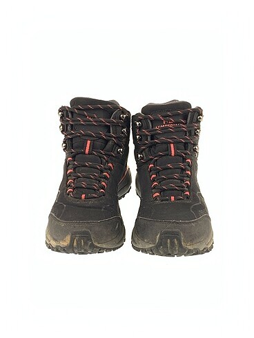 37 Beden Lumberjack Spor Ayakkabı %70 İndirimli.