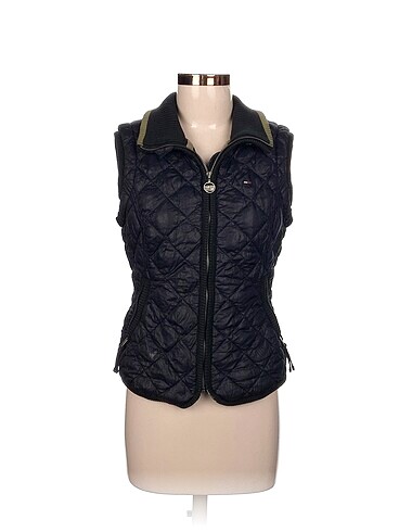 Tommy Hilfiger Yelek %70 İndirimli.