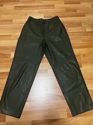 MANGO S BEDEN DERİ YEŞİL PANTOLON