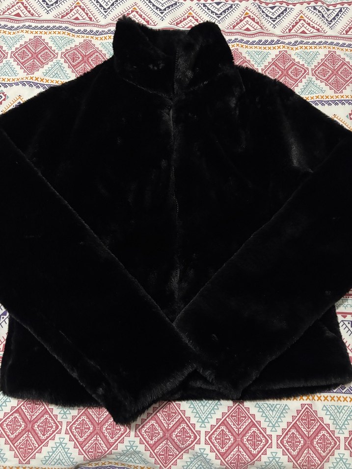 Kadın Siyah Peluş Yüksek Yakalı Kürk Ceket - Görsel 2