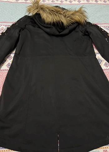 Kürk Detaylı Siyah Uzun Kadın kaban - Görsel 6