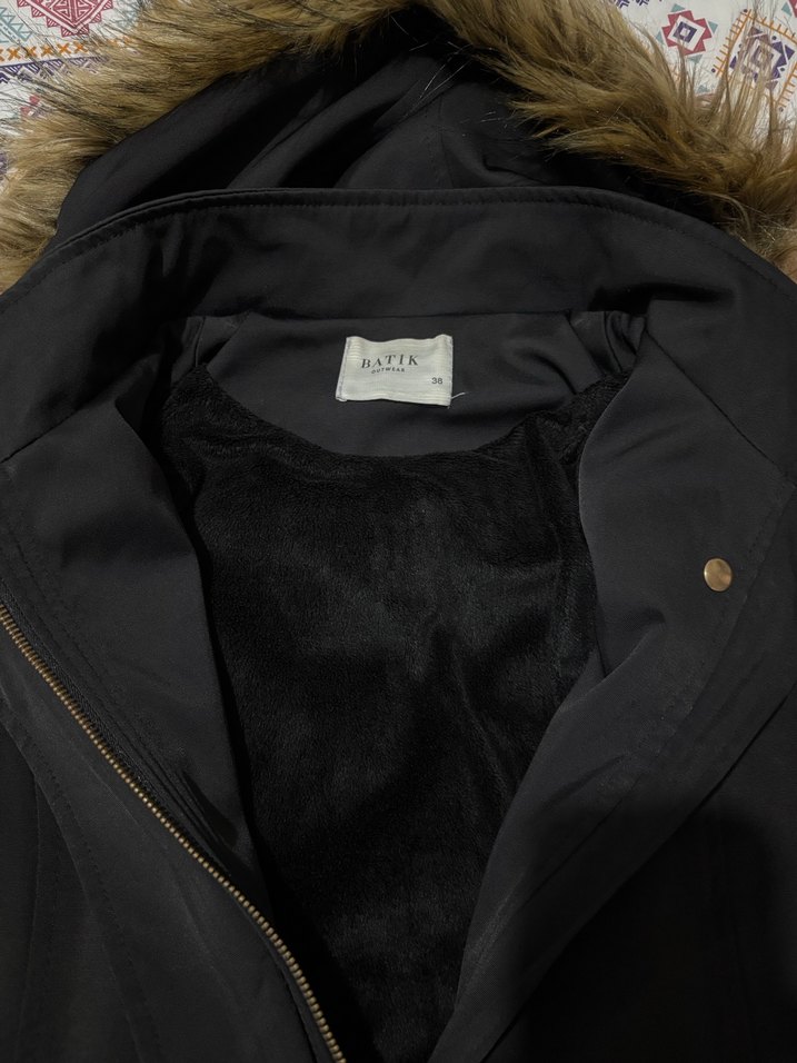 Kürk Detaylı Siyah Uzun Kadın kaban - Görsel 5