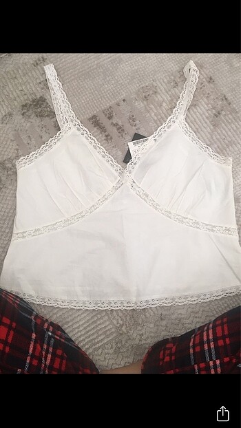 Zara crop