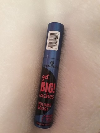 essence mascara