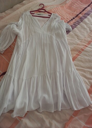Beyaz elbise