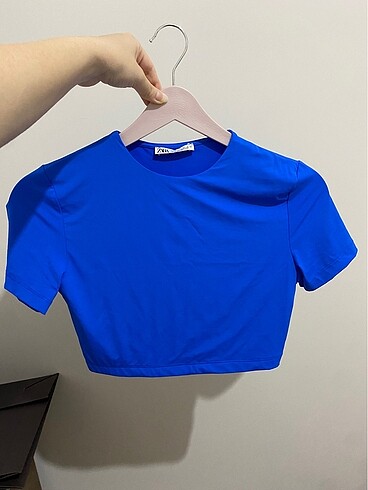 Zara Kısa Kollu Poliamid Crop