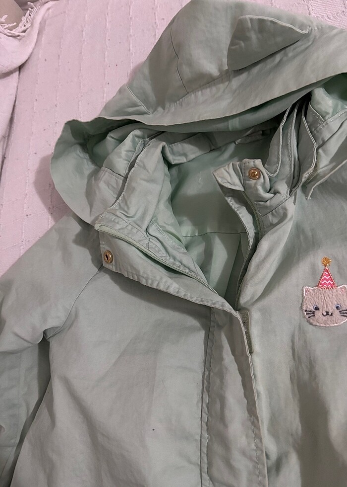 H&M kız çocuk yağmurluk - Görsel 2