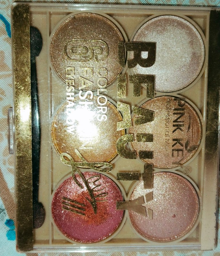 Işıltılı Bej Tonlarda Far Paleti - Görsel 3