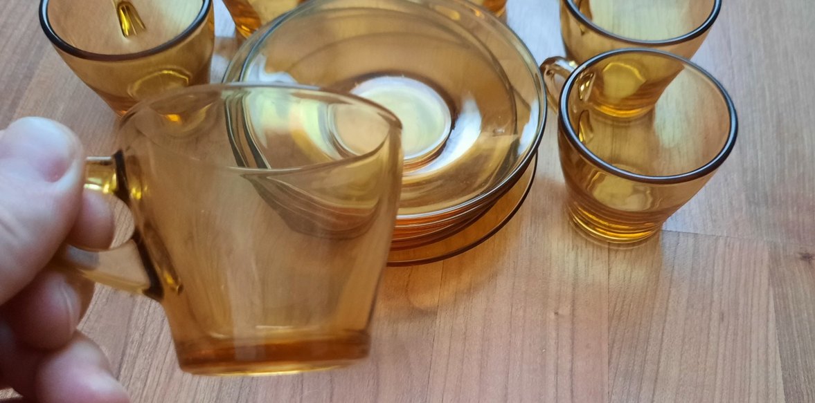 Parlak sarı cam fincan ve tabağı seti - Görsel 2