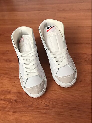 37 Beden Nike spor ayakkabı