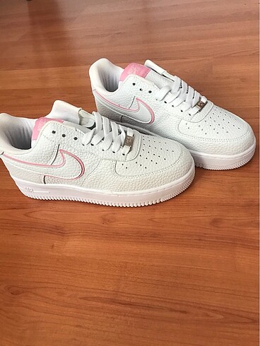 37 Beden beyaz Renk Nike spor ayakkabı