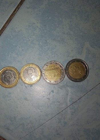 Altın ve Gri Renkli Madeni Paralar - Görsel 2