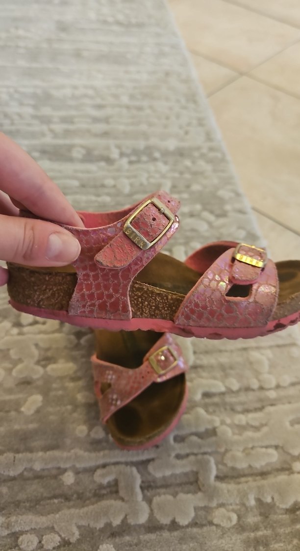 Pembe Parlak Yılan Desenli Kız Sandalet - Görsel 2