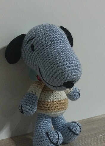 Amigurumi çizgi film karakteri snoopy