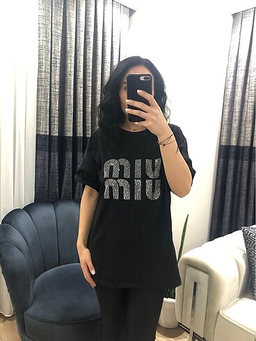 xl Beden siyah Renk T-shirt basıc oversize miu miu