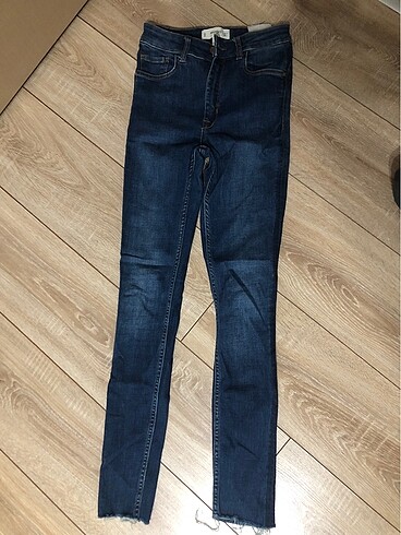 Mango jean akneyi
