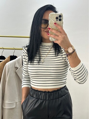 Bisiklet yaka çizgili Crop kazak