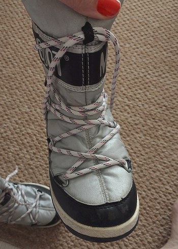 moon boot