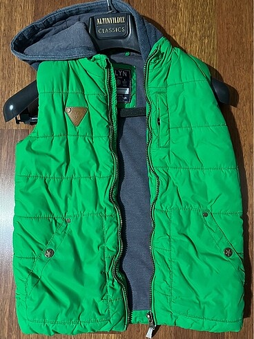 LC Waikiki LCW marka erkek çocuk şişme yelek