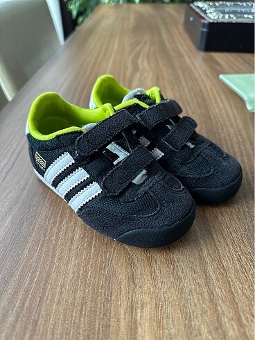 Adidas spor ayakkabı