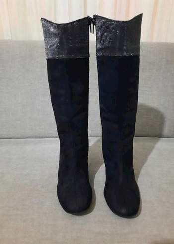 Yılan Desenli Siyah Süet Topuklu Bot - Görsel 3