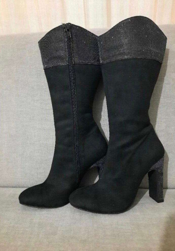 Yılan Desenli Siyah Süet Topuklu Bot - Görsel 2