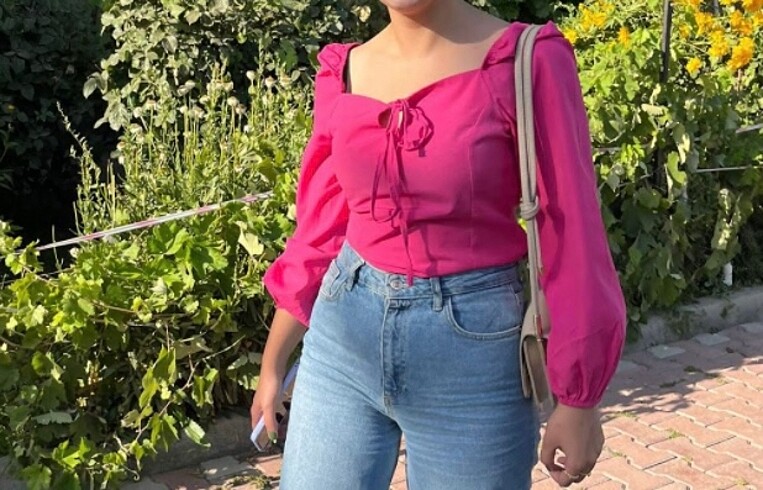 trendyol milla urunu pembe bustiyer