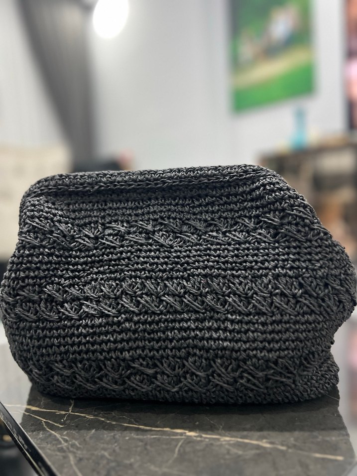 Siyah Nakışlı Örgü Kadın Portföy Çanta - Görsel 3