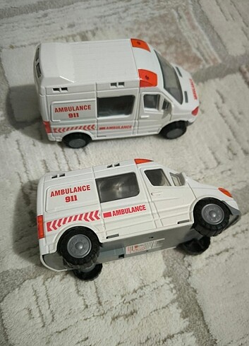 Oyuncak ambulans