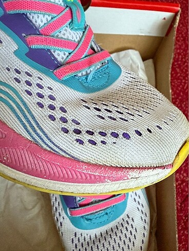 30 Beden Orijinal Skechers çocuk spor ayakkabısı