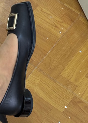 Klasik Tokalı Siyah Blok Topuklu Kadın Ayakkabı - Görsel 5