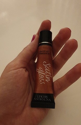 vs lip shine