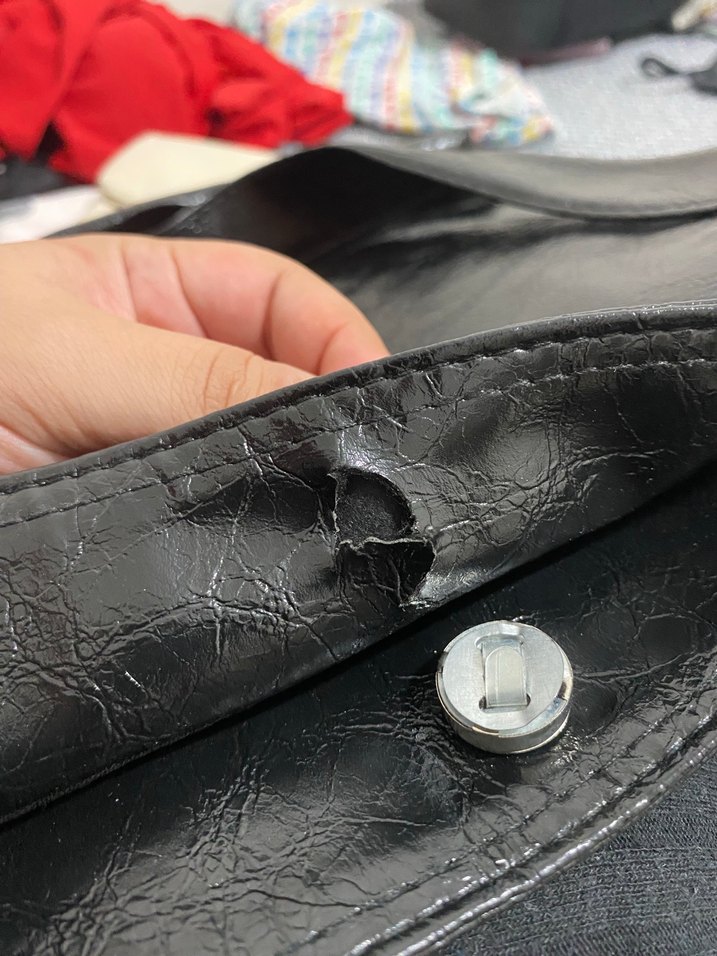 Siyah Deri Tokalı Kadın Çanta - Görsel 2