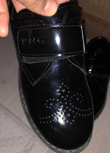 Temiz erkek çocuk ayakkabı - Görsel 3