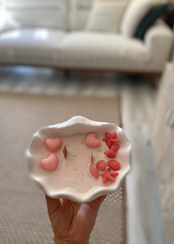 Diğer Pastel Kalp ve Çiçek Detaylı Dekoratif Mum