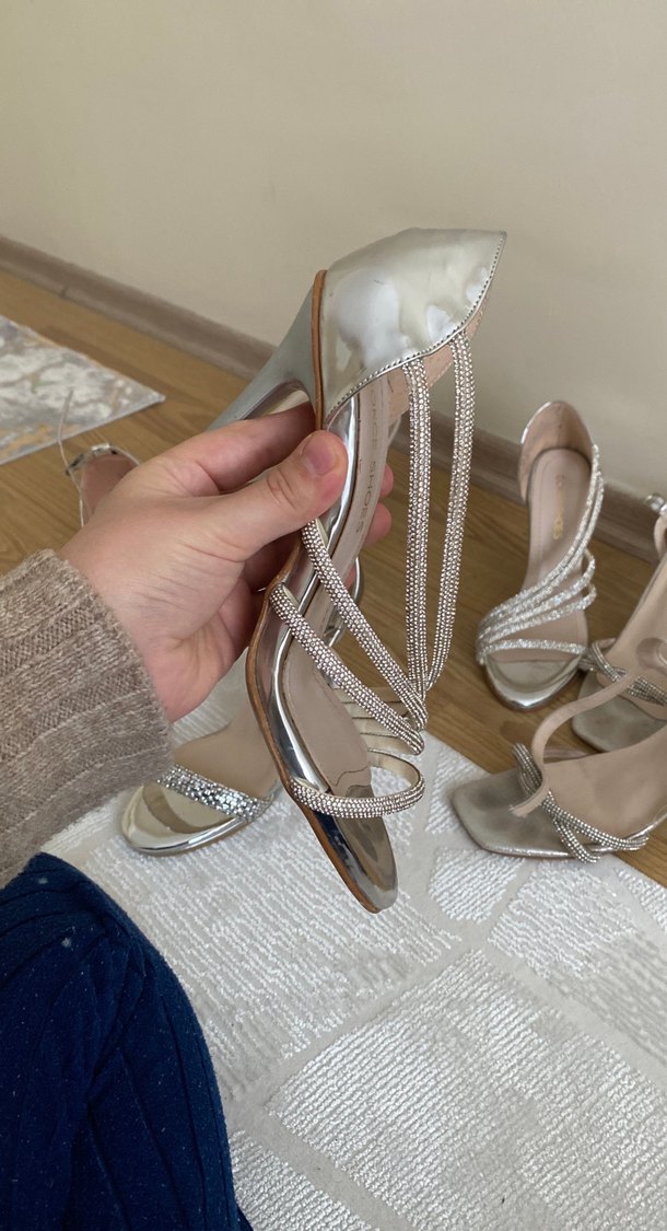 Bej Metal Stiletto Taşlı Abiye Ayakkabı - Görsel 2