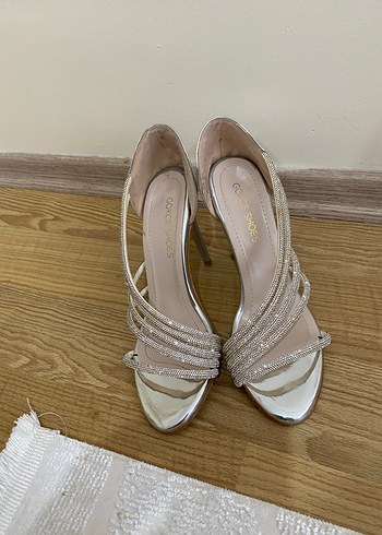 Beyaz Parlak Yılan Desenli İnce Topuklu Abiye Ayakkabı - Görsel 7