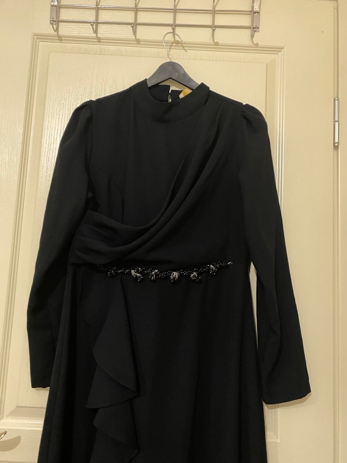 Drapeli Siyah Uzun Kadın Elbise - Görsel 3