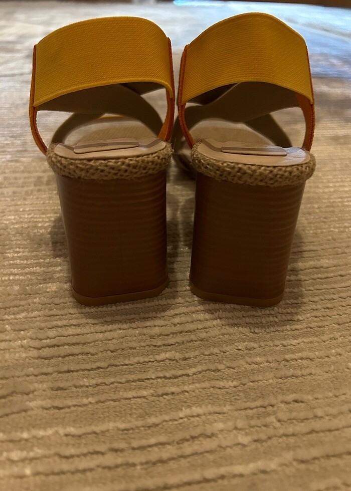 Topuklu ayakkabı - Görsel 3