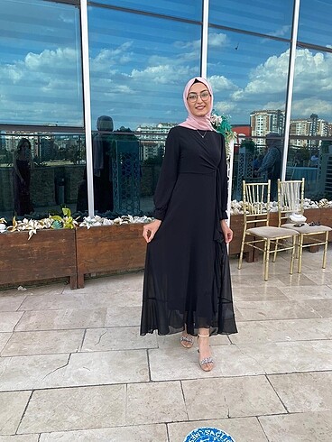 Şifon siyah elbise